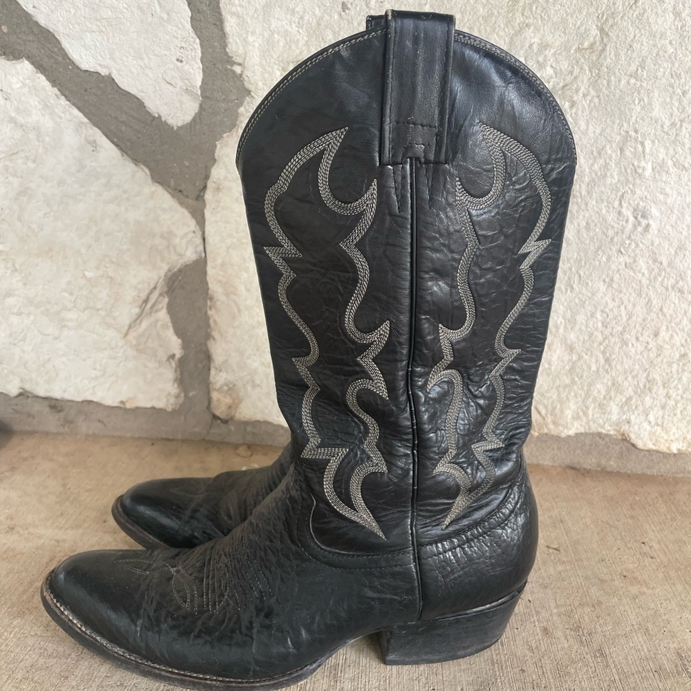 Black Cowtown Cowboy Boots. Size 10.5.